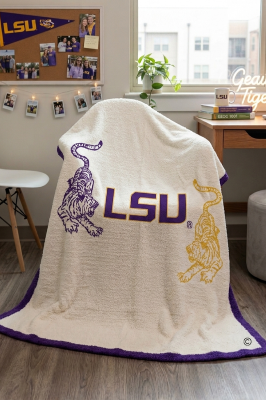 Tiger Prowl Blanket©