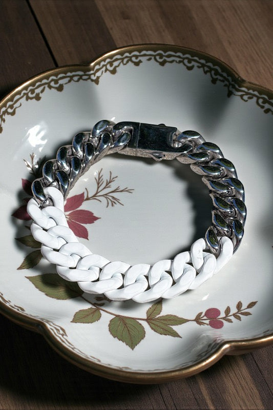 Victoria White and Silver Link Bracelet