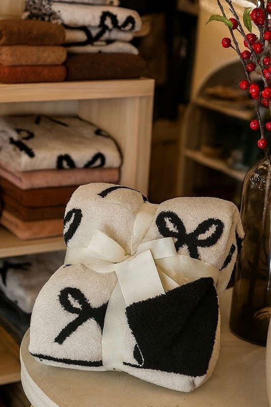 PREORDER Black and Cream Bow Luxury Blanket
