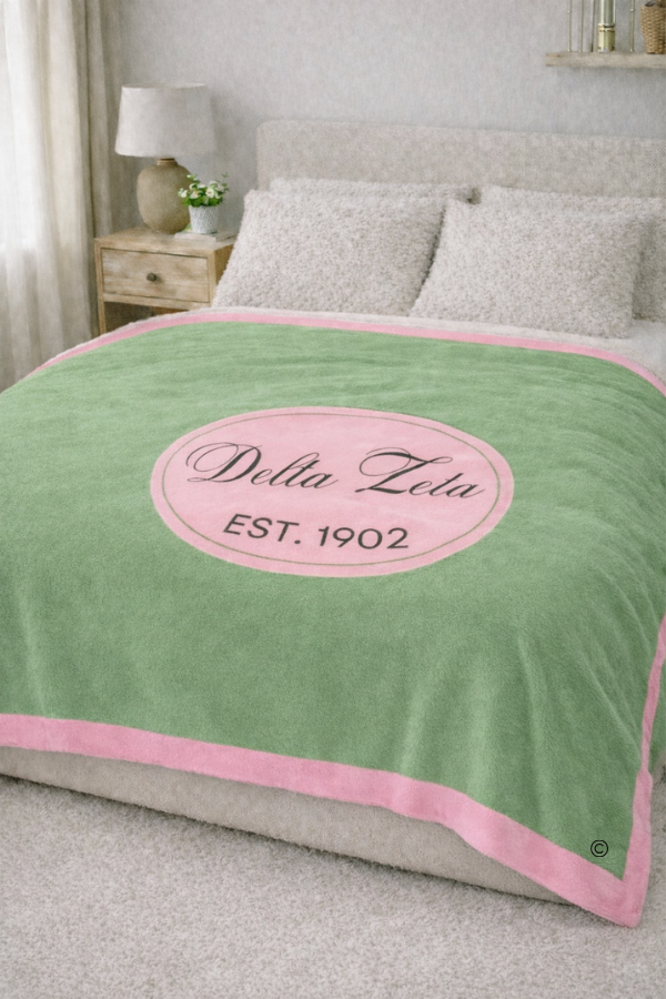 PREORDER Delta Zeta Luxury Blanket