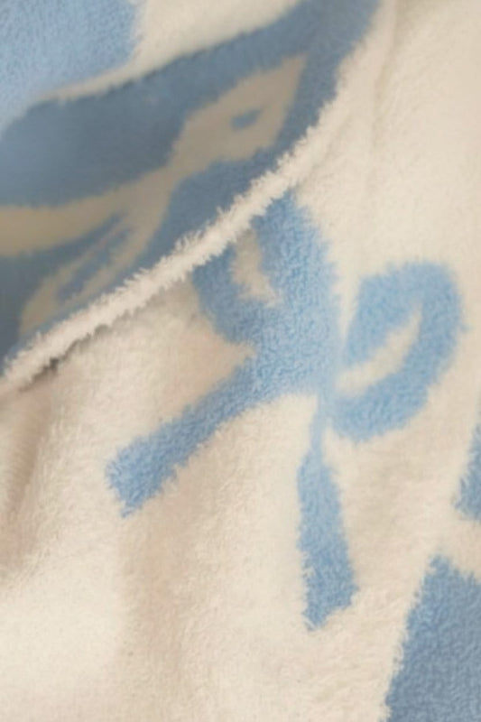 PREORDER Blue and Cream Bow Luxury Blanket